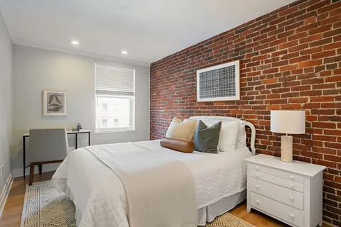 $2,299,000 | 285 Beacon Street, Unit 3B, Boston, MA 02116