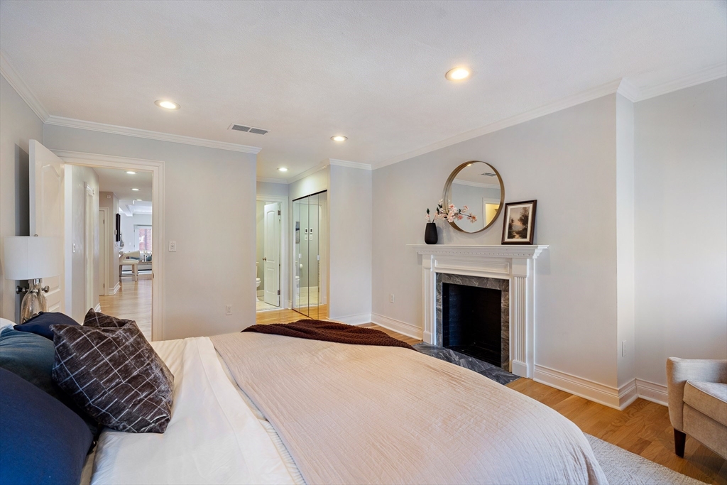 285 Beacon Street, Unit 3B Boston, MA 02116 - Photo 9 of 19