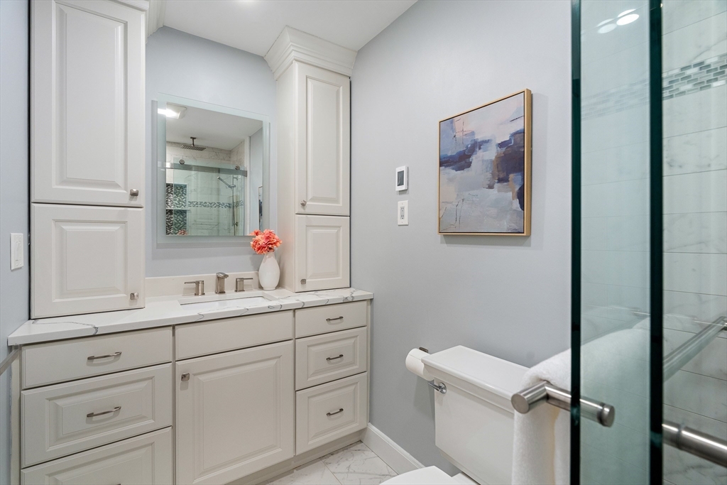 285 Beacon Street, Unit 3B Boston, MA 02116 - Photo 10 of 19