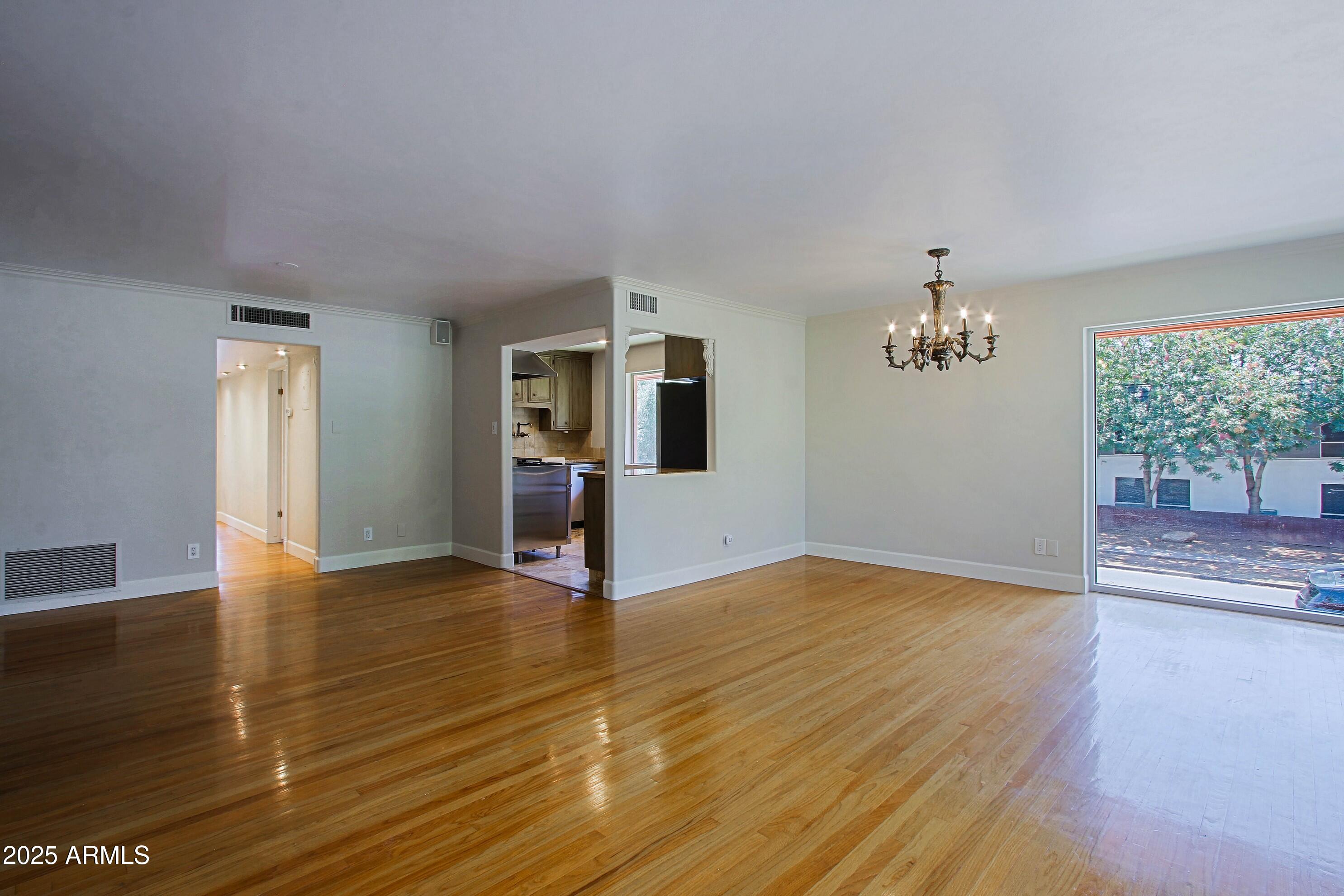 190 East Coronado Road, Unit 73 Phoenix, AZ 85004 - Photo 13 of 56 Greatroom