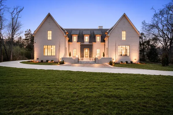 $3,995,000 | 641 Brook Hollow Road, Nashville, TN 37205