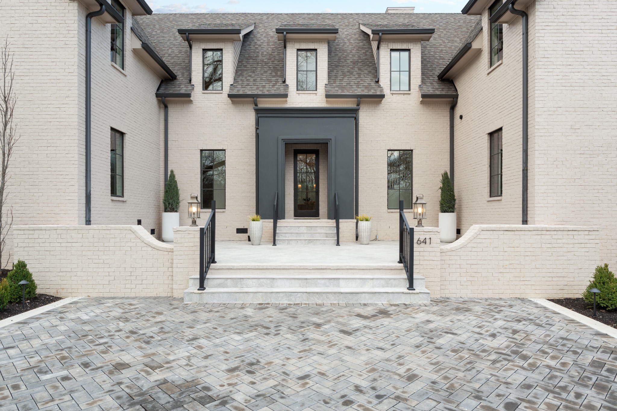 641 Brook Hollow Road Nashville, TN 37205 - Photo 4 of 68