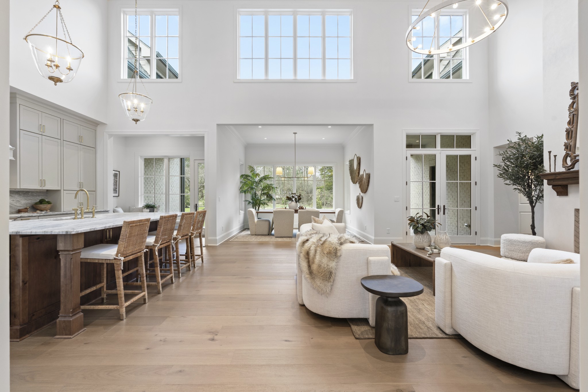 641 Brook Hollow Road Nashville, TN 37205 - Photo 5 of 68