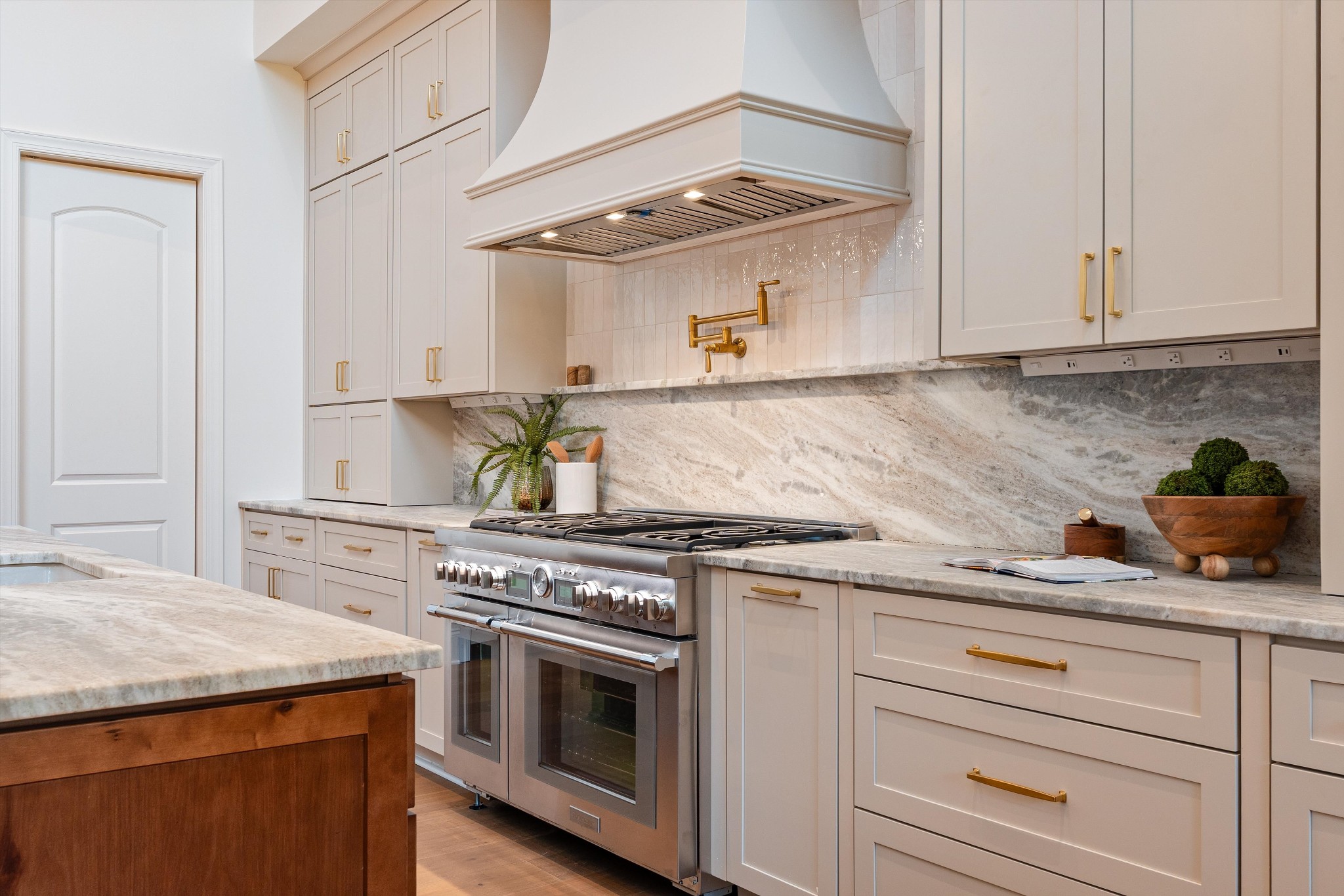 641 Brook Hollow Road Nashville, TN 37205 - Photo 8 of 67