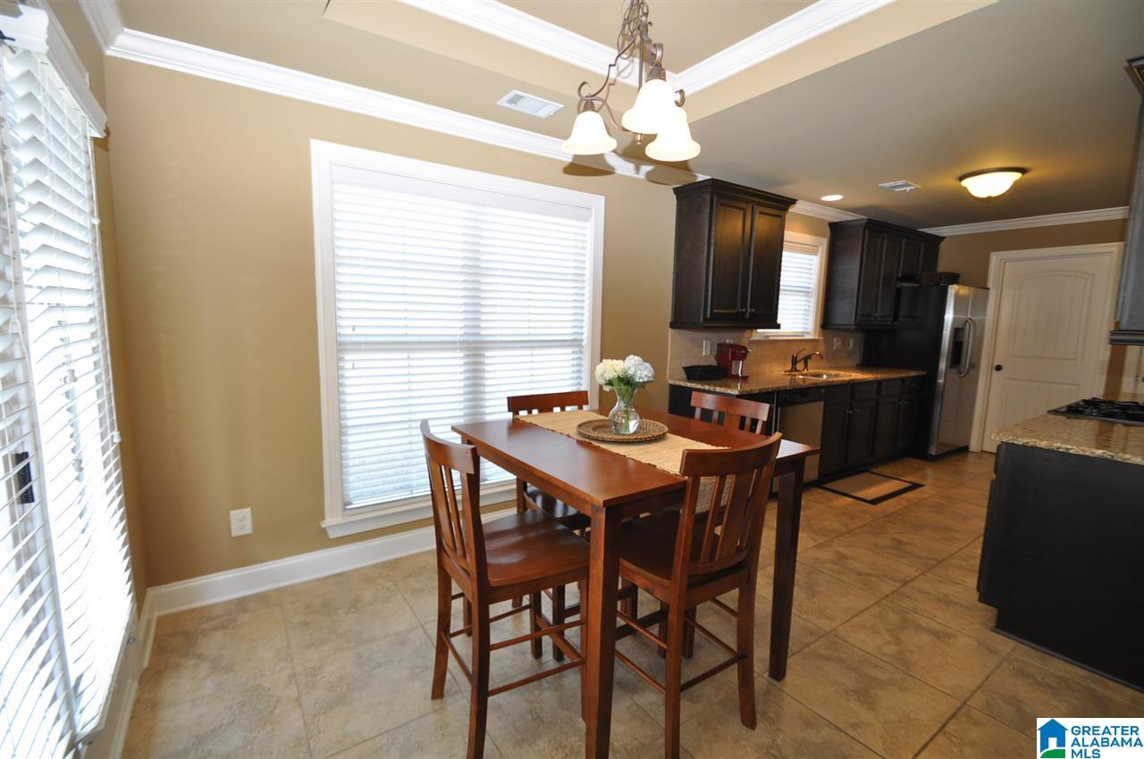 303 Lacey Avenue Alabaster, AL 35114 - Photo 4 of 7