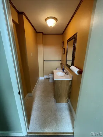 $1,000 | 122 East Main Street, Sangerfield, NY 13480