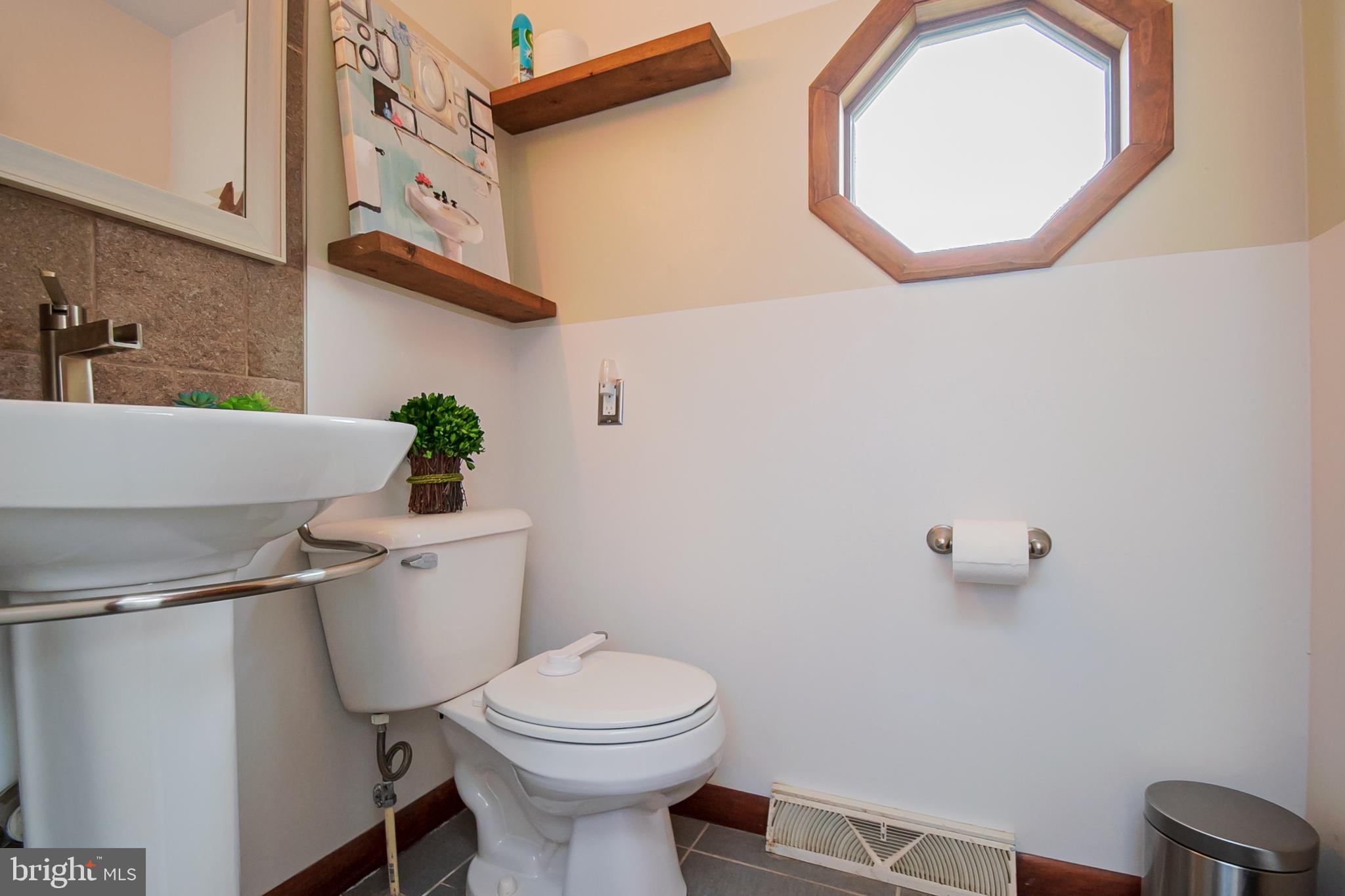 88 Roop Road Rising Sun, MD 21911 - Photo 27 of 38 Powder Room