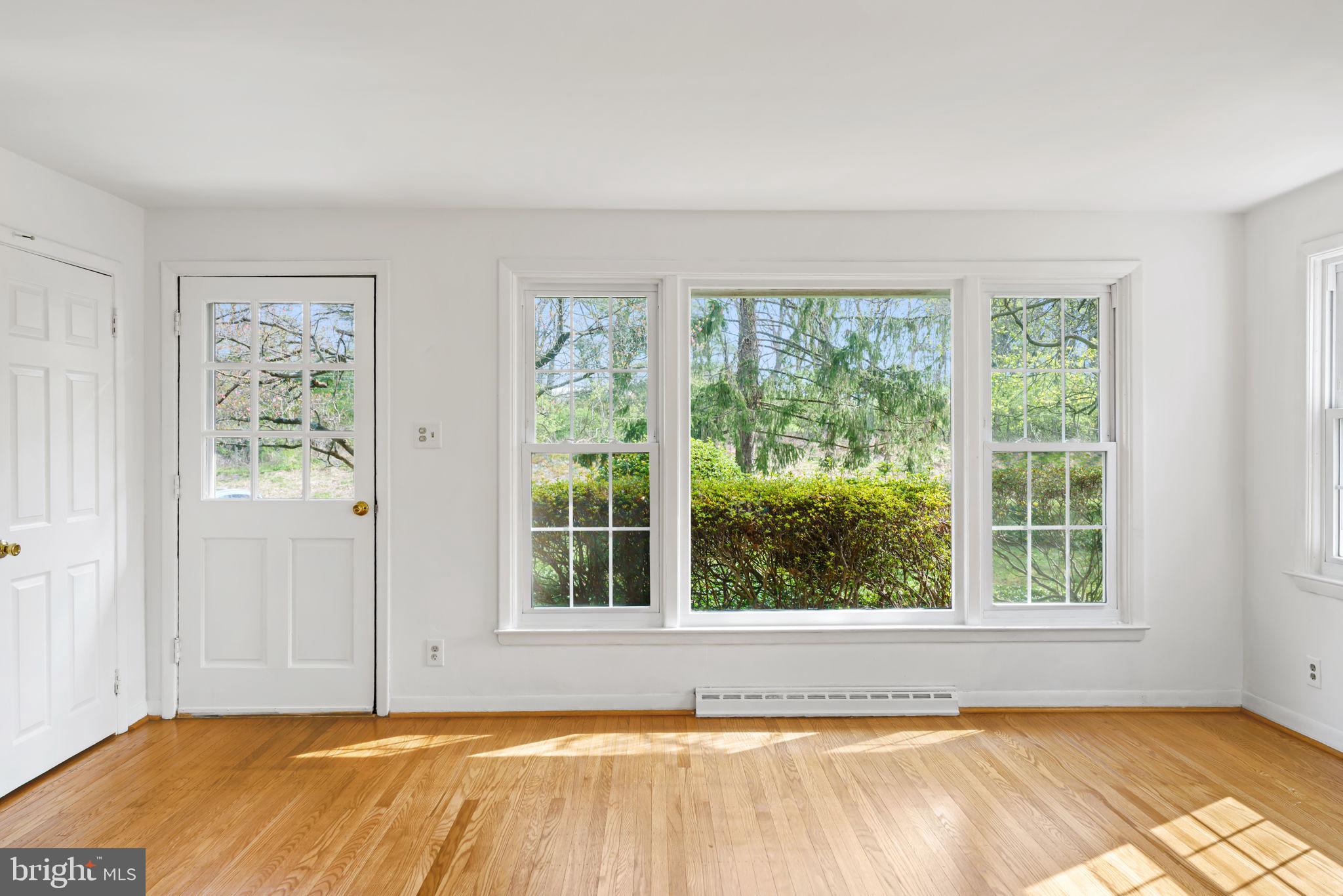 931 Jones Road Conshohocken, PA 19428 - Photo 14 of 66 Living Room - Large Picture Window