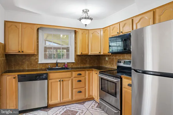 $725,000 | 931 Jones Road, Conshohocken, PA 19428