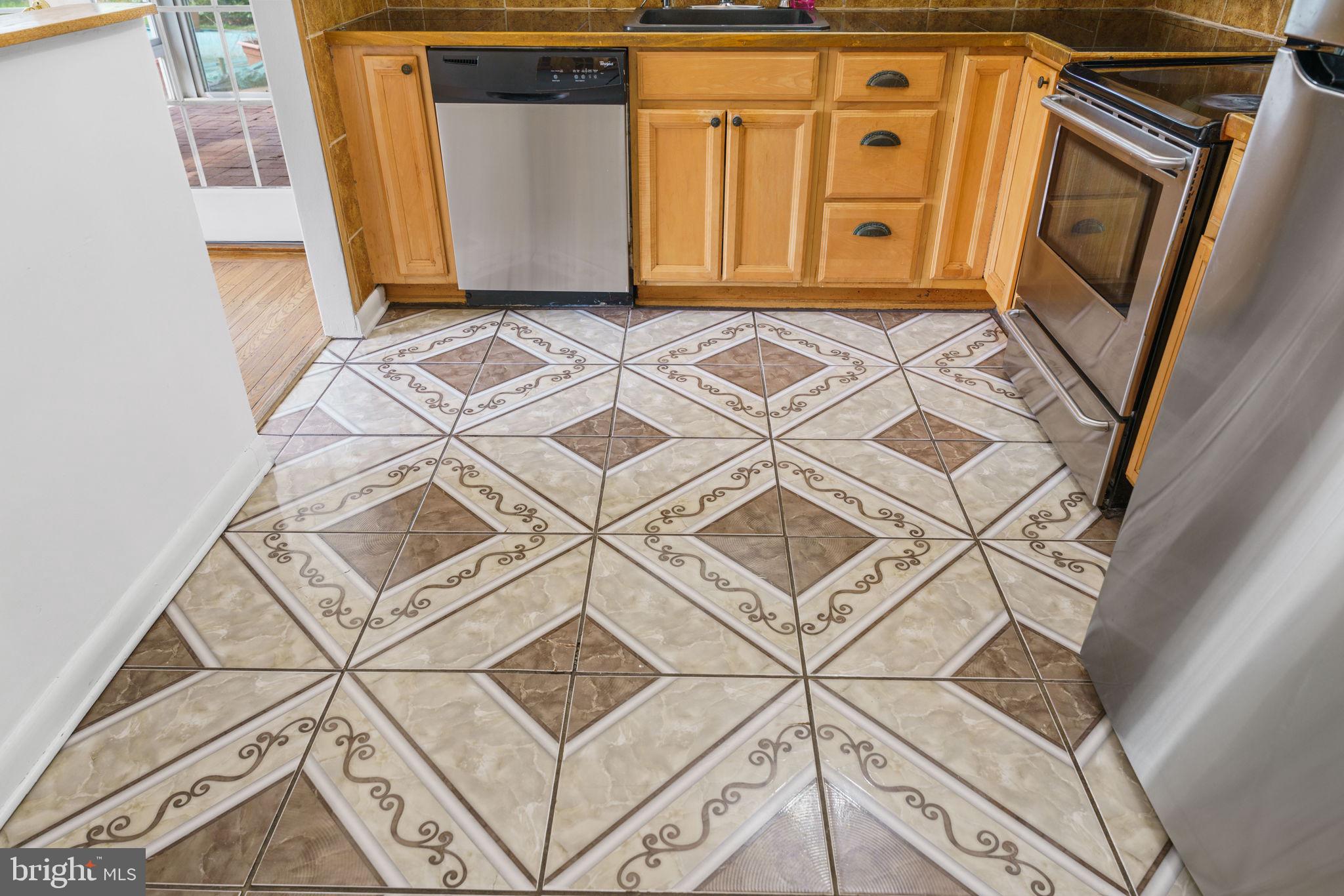 931 Jones Road Conshohocken, PA 19428 - Photo 23 of 66 Kitchen Floor