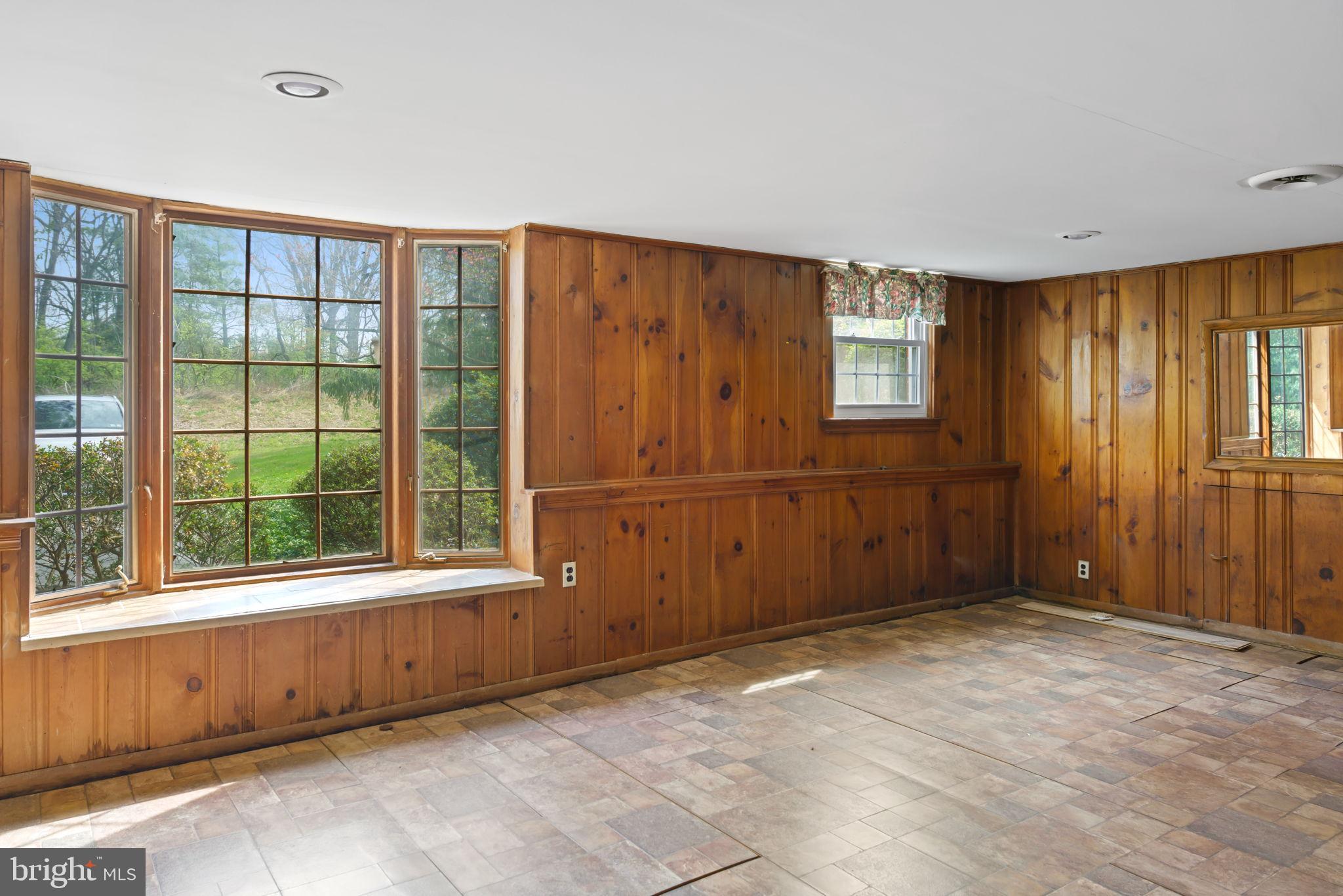 931 Jones Road Conshohocken, PA 19428 - Photo 26 of 66 Family Room-Picture Window
