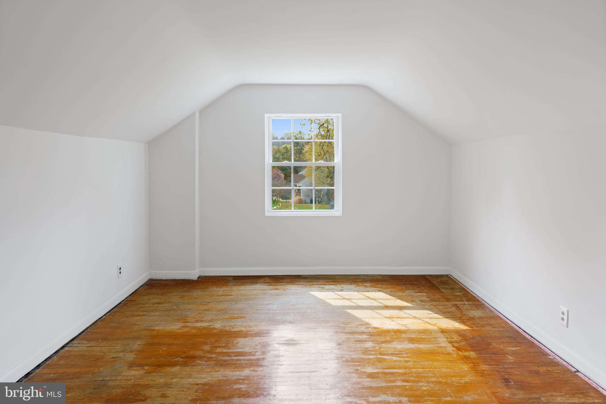 931 Jones Road Conshohocken, PA 19428 - Photo 34 of 66 Primary Bedroom