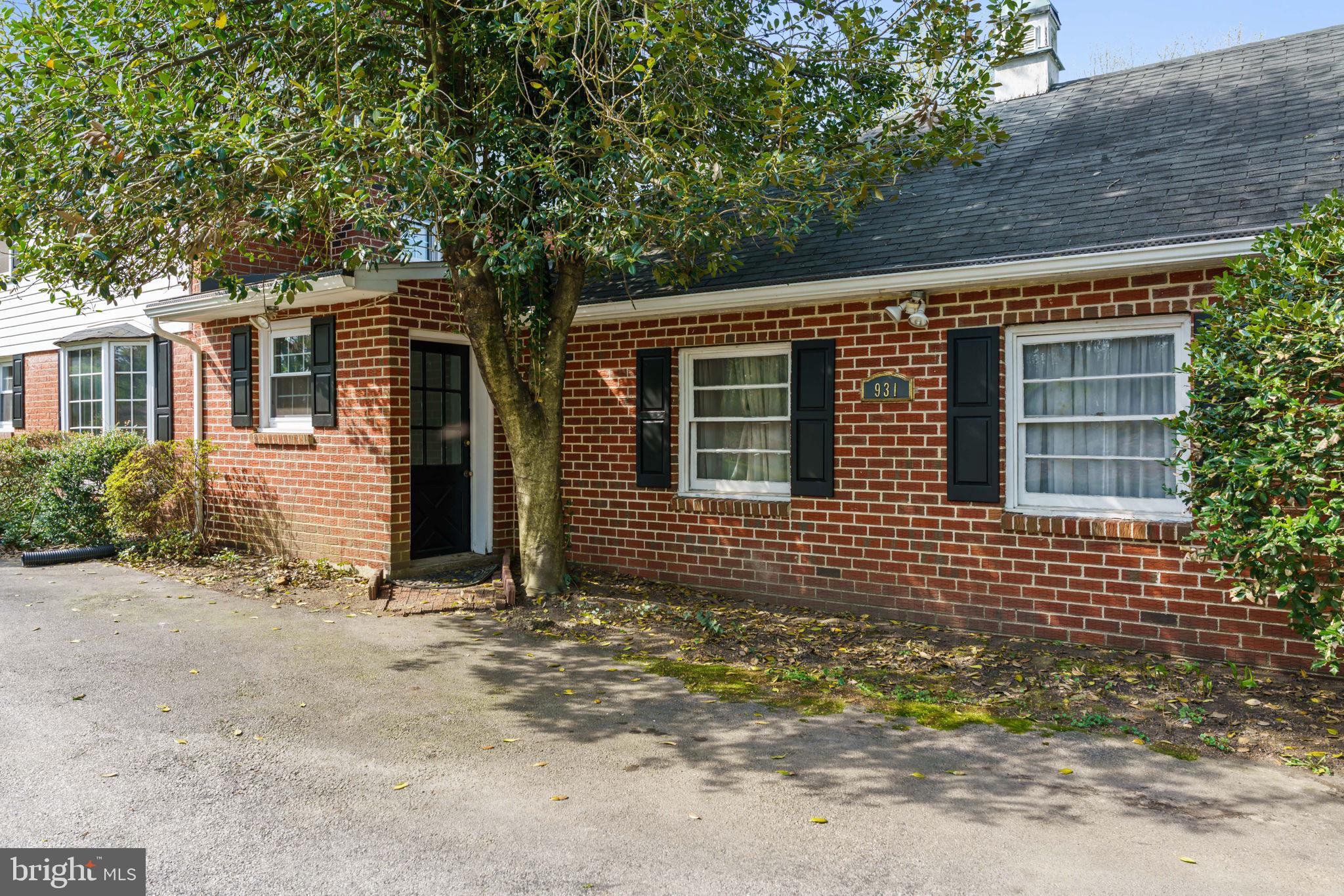 931 Jones Road Conshohocken, PA 19428 - Photo 4 of 66 Secondary Front Entrance to Bonus Room