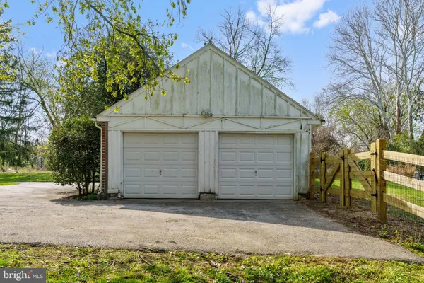 $725,000 | 931 Jones Road, Conshohocken, PA 19428