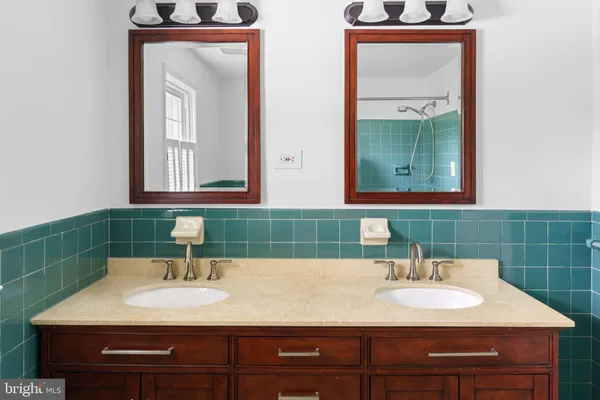 $725,000 | 931 Jones Road, Conshohocken, PA 19428