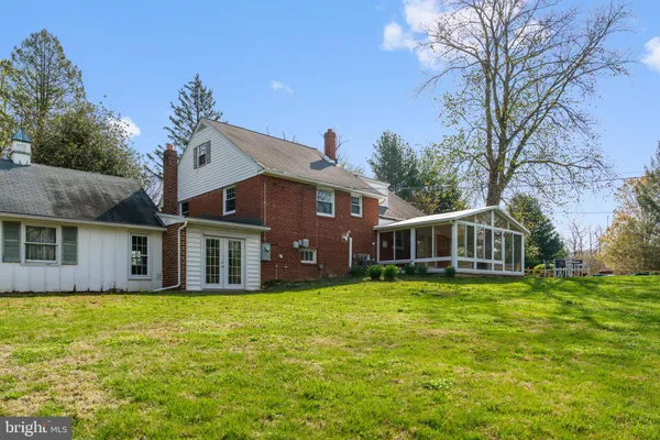 $725,000 | 931 Jones Road, Conshohocken, PA 19428