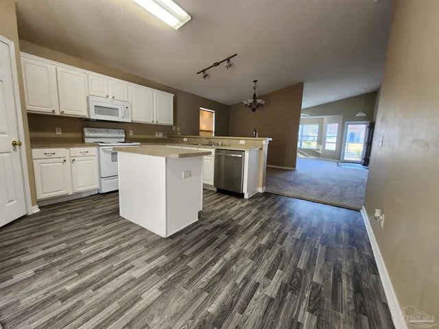 $1,625 | 1589 Galvin Avenue, Pensacola, FL 32526