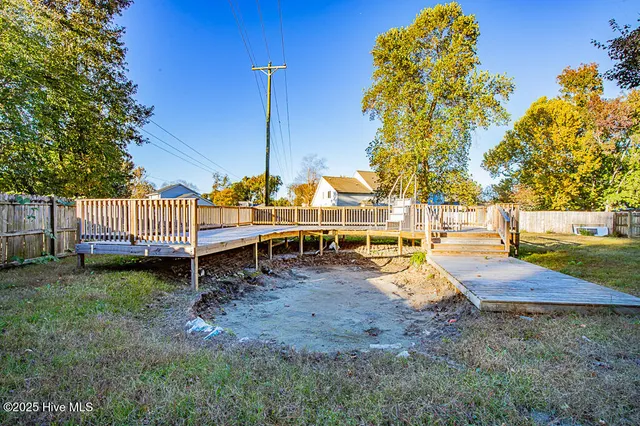 $330,000 | 713 Barney Fones Drive, Havelock, NC 28532