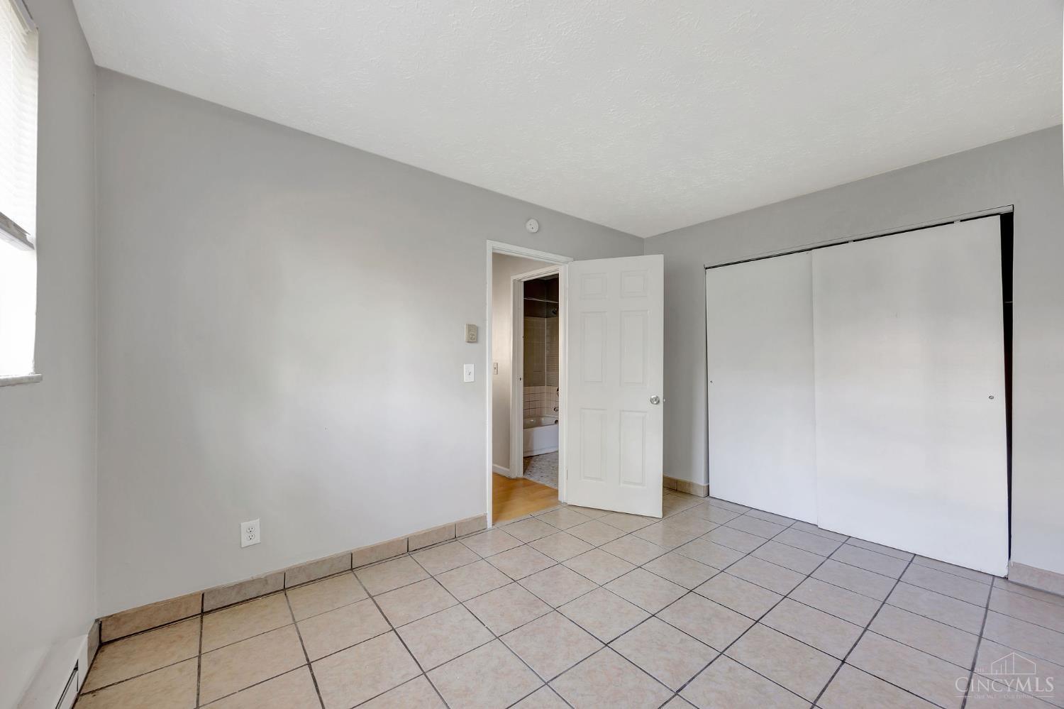 2575 West Galbraith Road Cincinnati, OH 45239 - Photo 17 of 22 Gallery Image 17