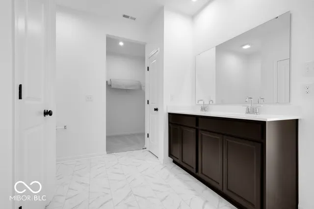 $319,999 | 2105 Covey Drive, Danville, IN 46122