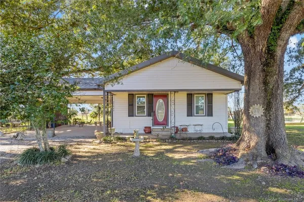 $225,000 | 25405 Raymond Highway, Jennings, LA 70546