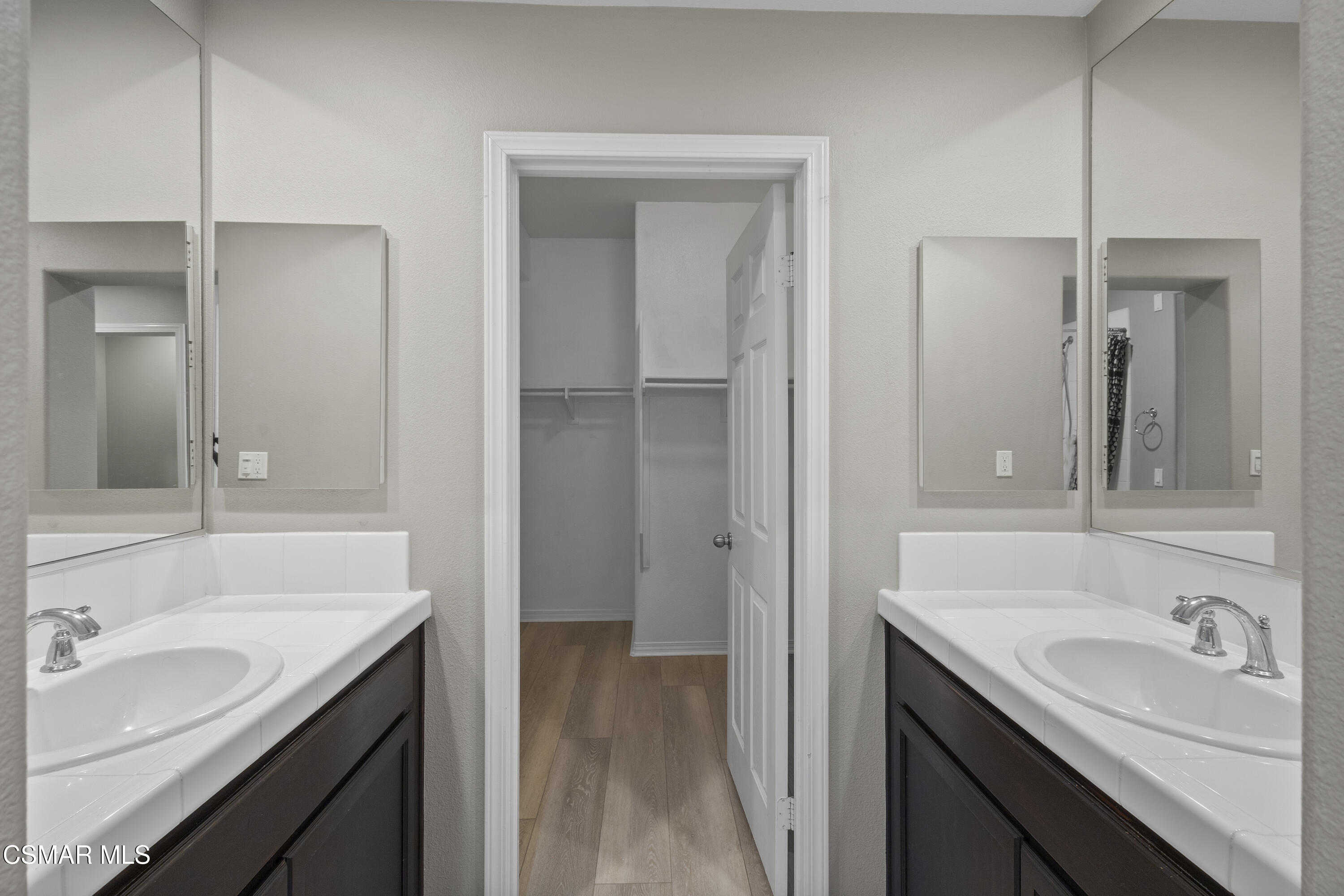 3118 North Oxnard Boulevard Oxnard, CA 93036 - Photo 22 of 31 Additional Primary Bath 3