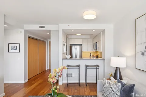 $635,000 | 750 Van Ness Avenue, Unit 1106, San Francisco, CA 94102