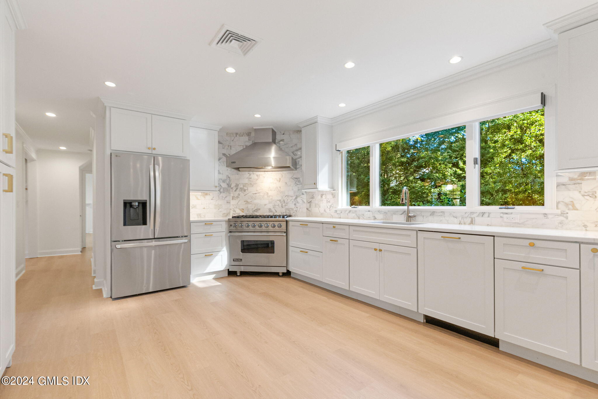 18 Echo Lane Greenwich, CT 06830 - Photo 18 of 63 Kitchen