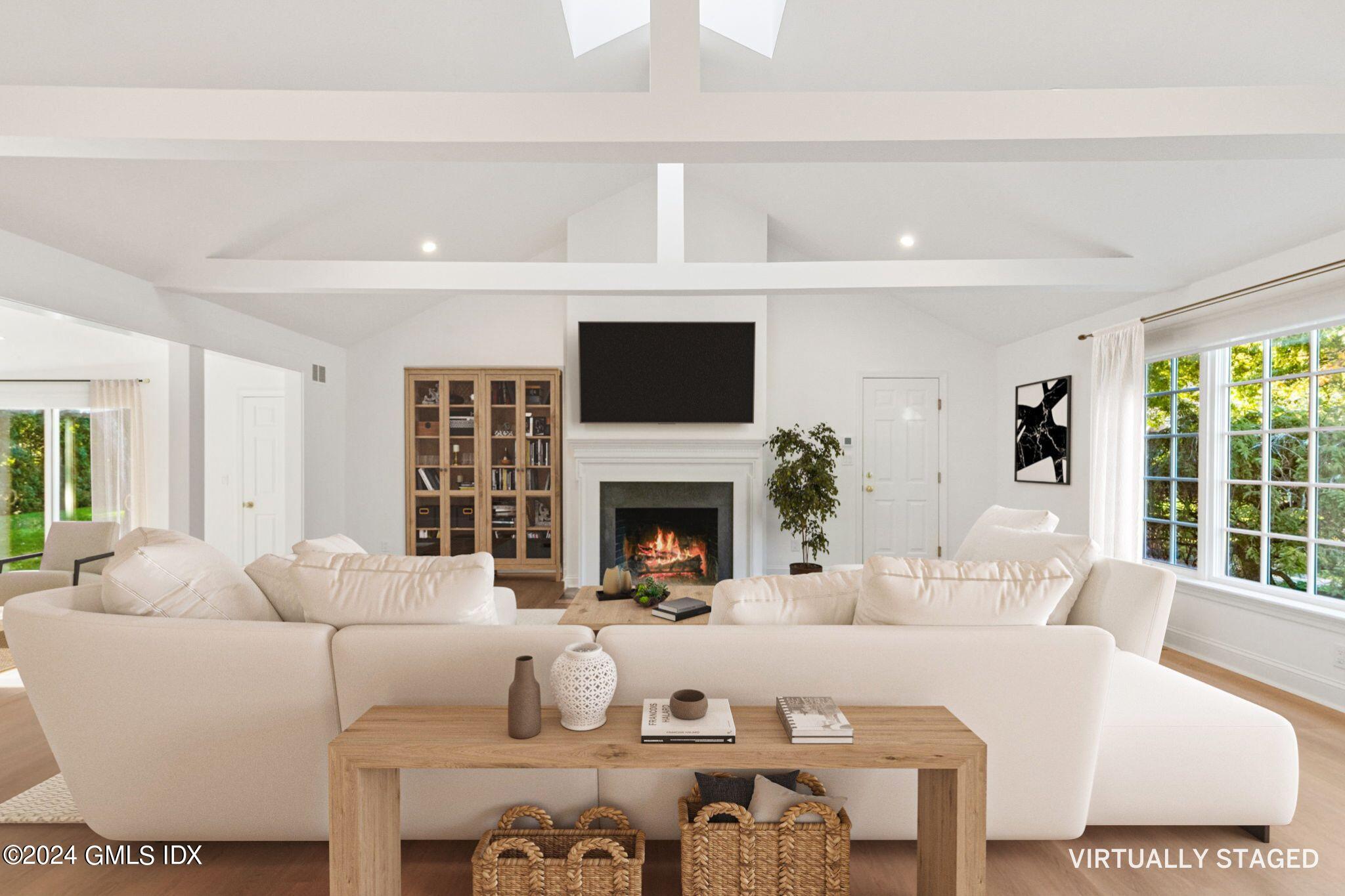 18 Echo Lane Greenwich, CT 06830 - Photo 21 of 63 Family Room VS