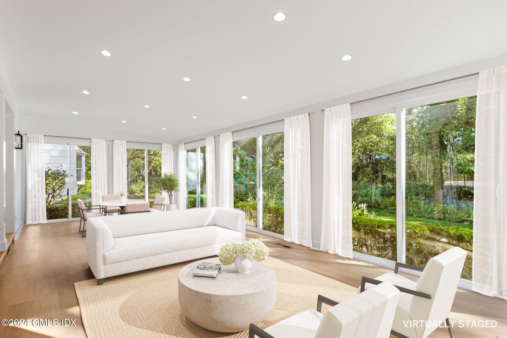 18 Echo Lane Greenwich, CT 06830 - Photo 29 of 63 Sunroom VS