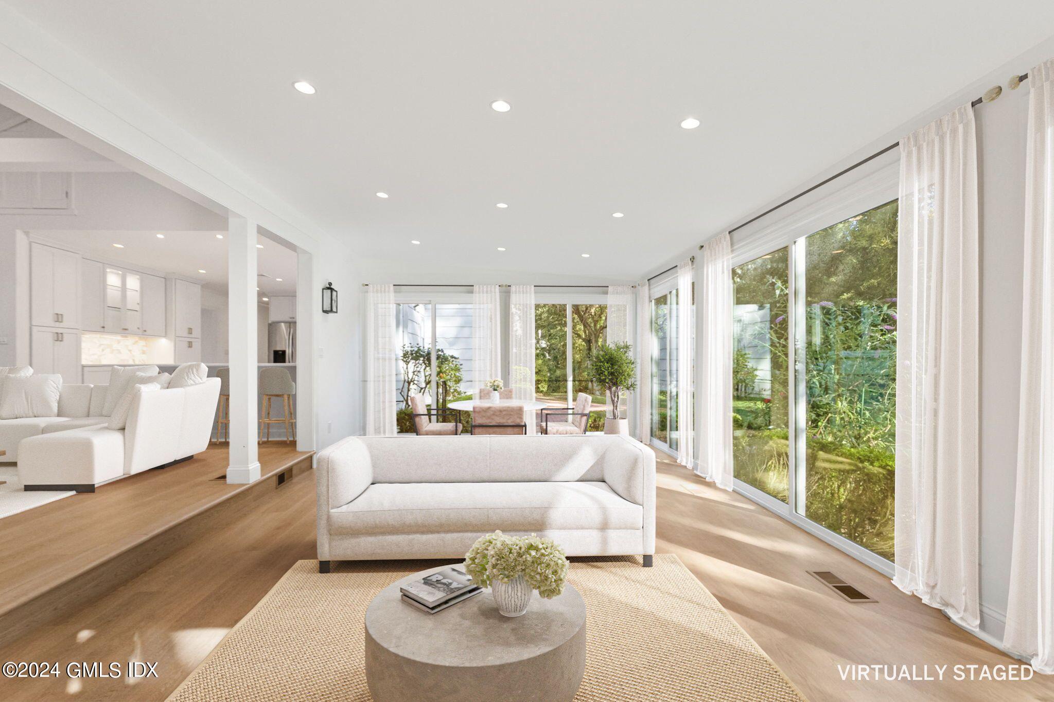 18 Echo Lane Greenwich, CT 06830 - Photo 31 of 63 Sunroom VS