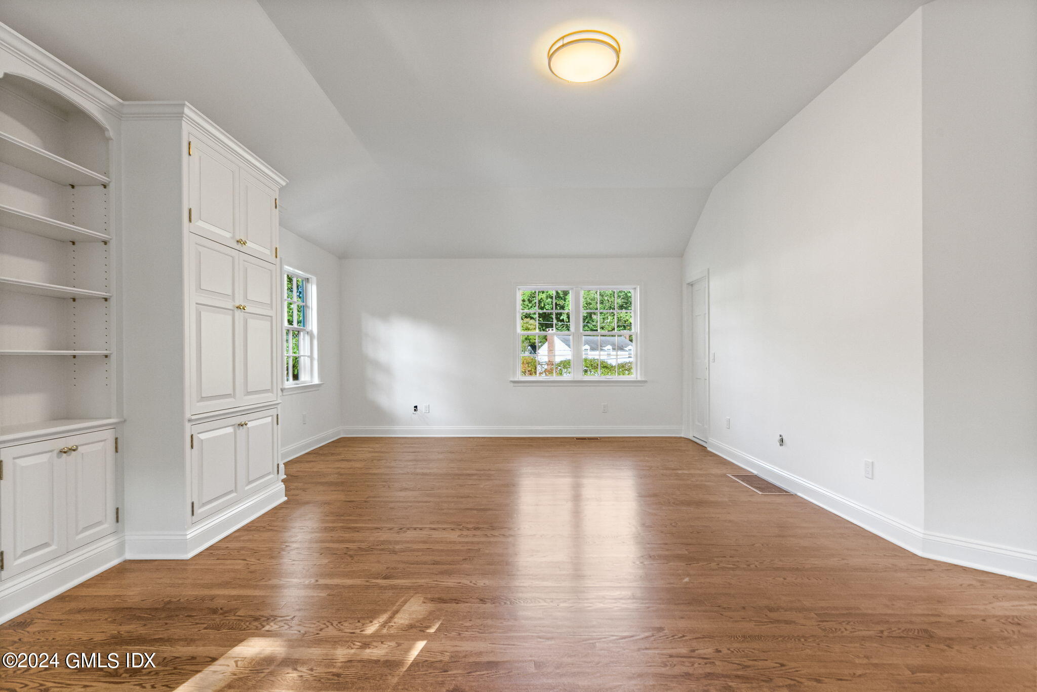 18 Echo Lane Greenwich, CT 06830 - Photo 52 of 63 Bedroom 5