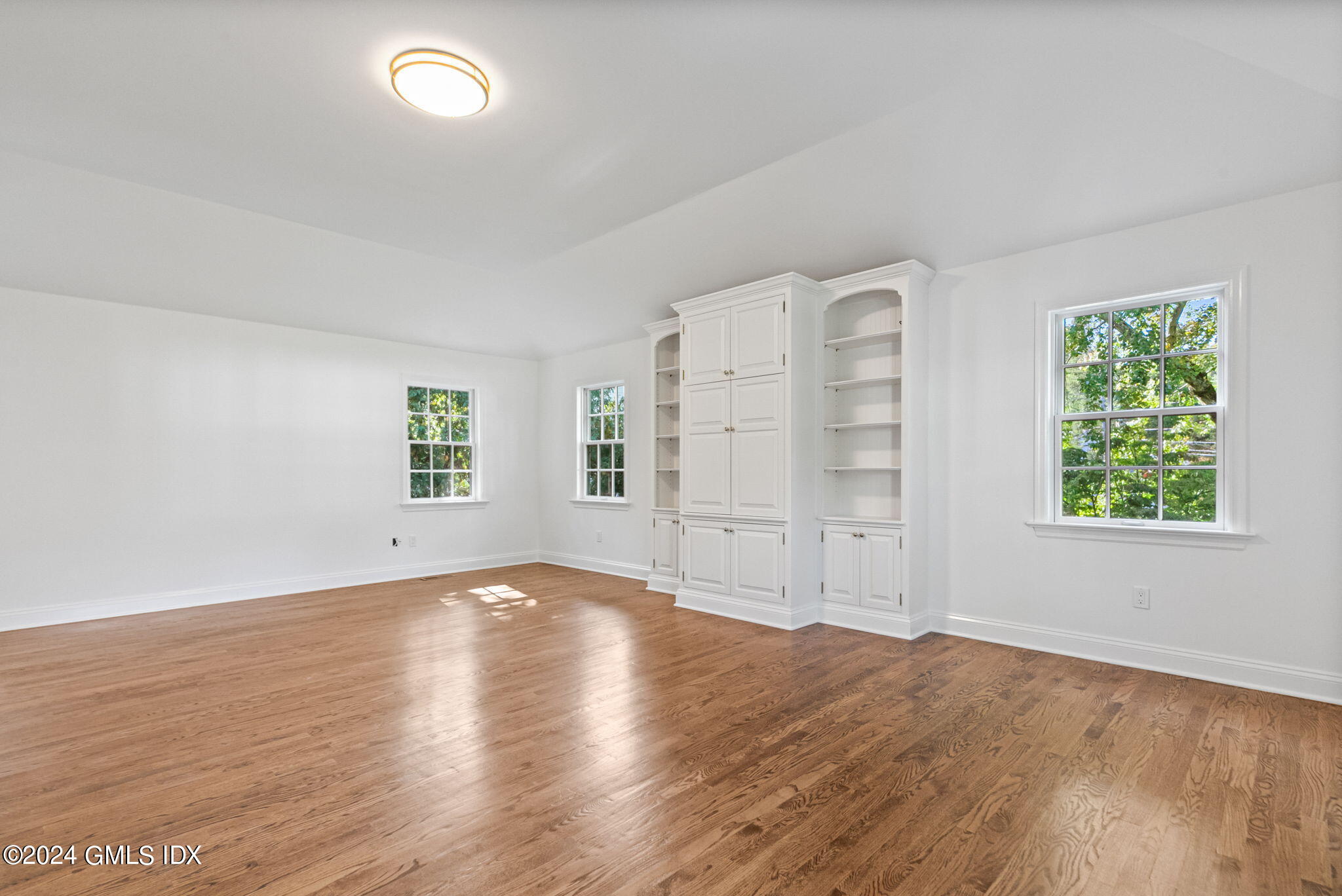 18 Echo Lane Greenwich, CT 06830 - Photo 54 of 63 Bedroom 6