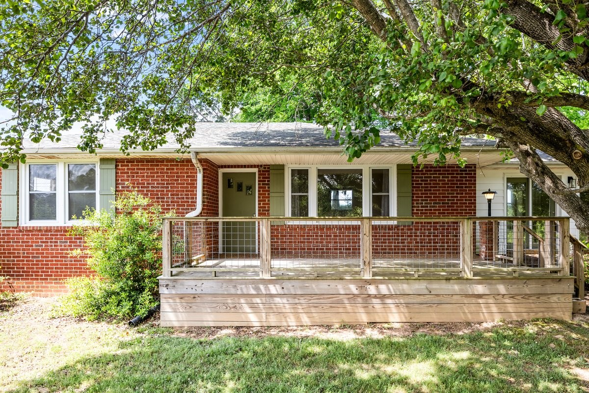 1720 Duke Loop Dickson, TN 37055 - Photo 6 of 38