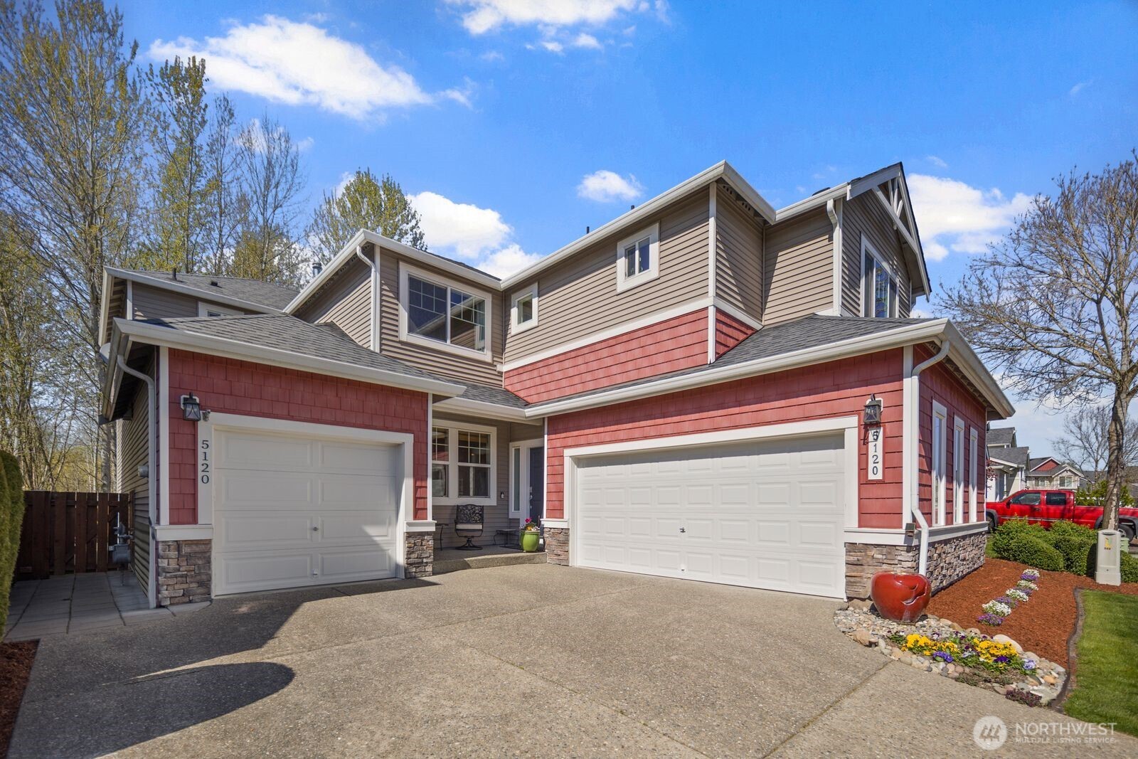 5120 South 214th Way, Unit 10 Kent, WA 98032 - Photo 34 of 39 a front view of a house with a garage