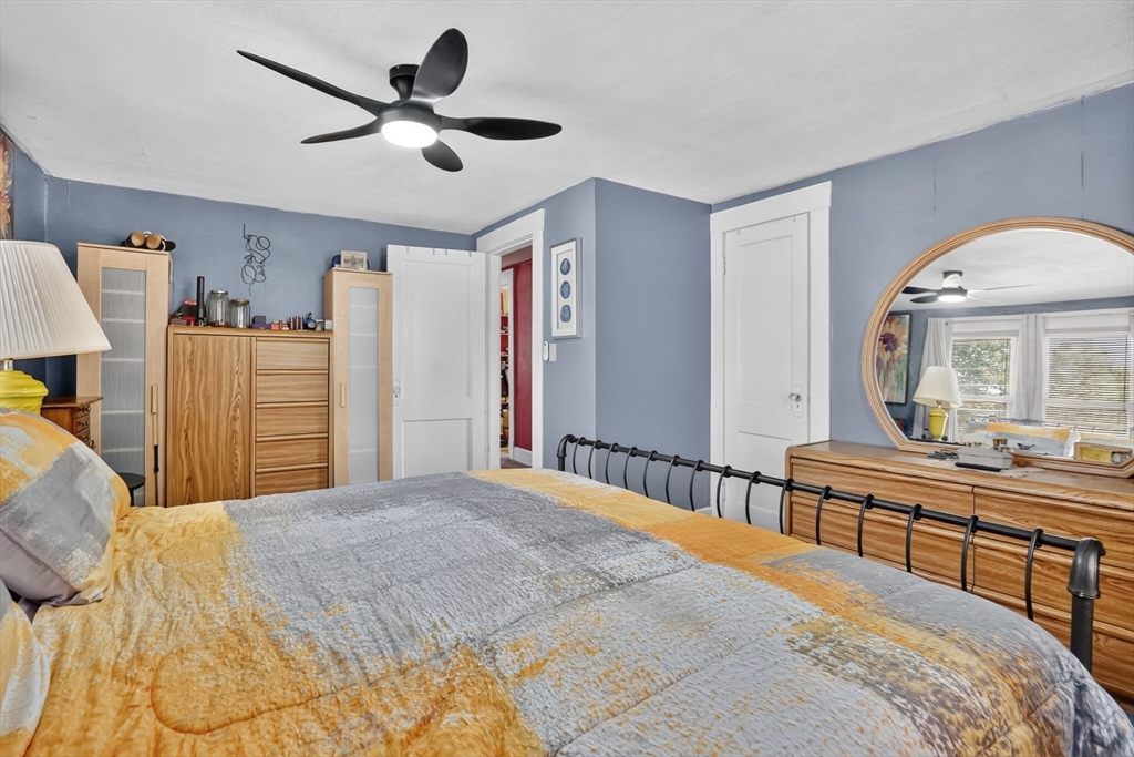 122 Shawmut Street Springfield, MA 01108 - Photo 25 of 42