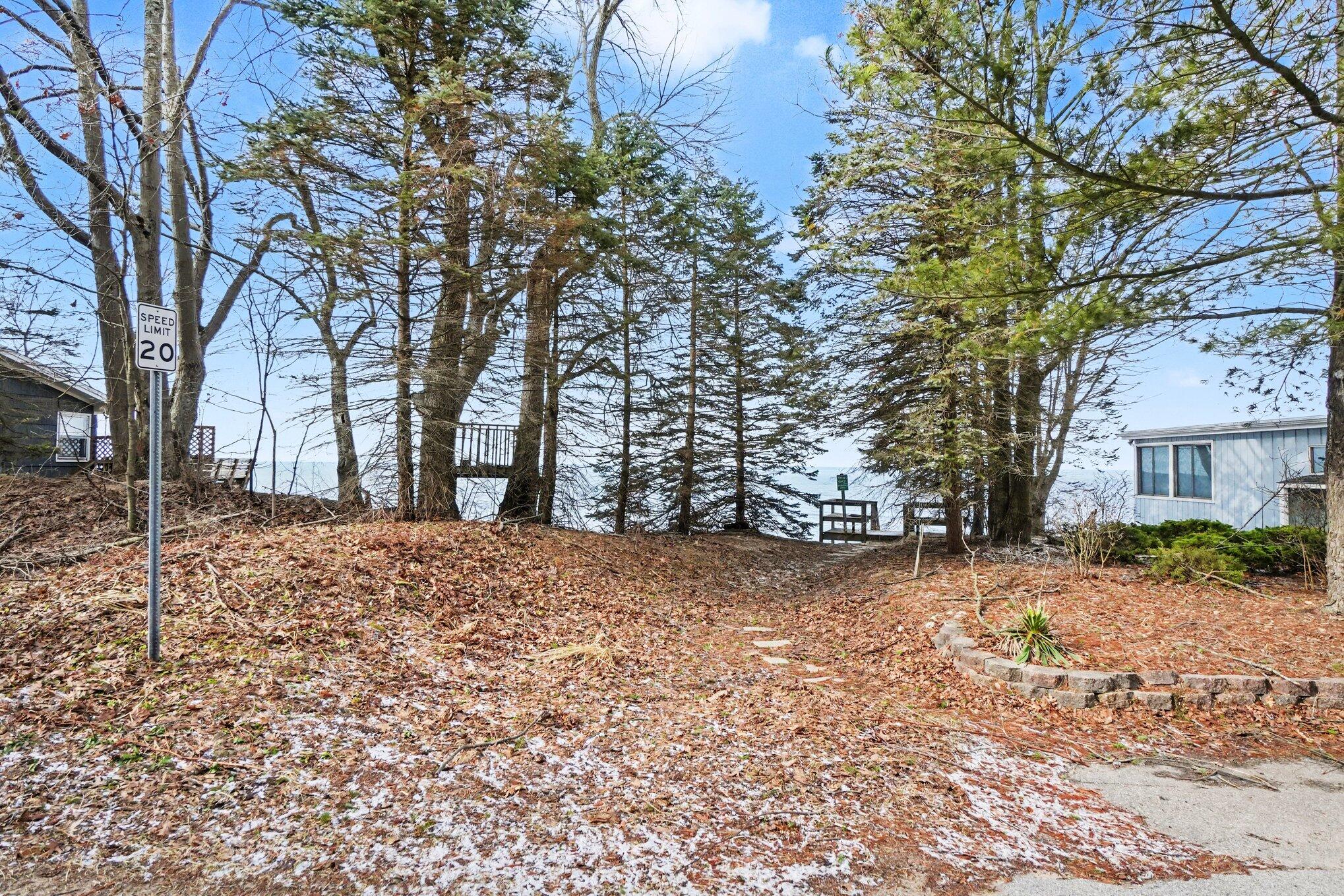 17812 North Shore Estates Road Spring Lake, MI 49456 - Photo 15 of 17 015_dng06959_186
