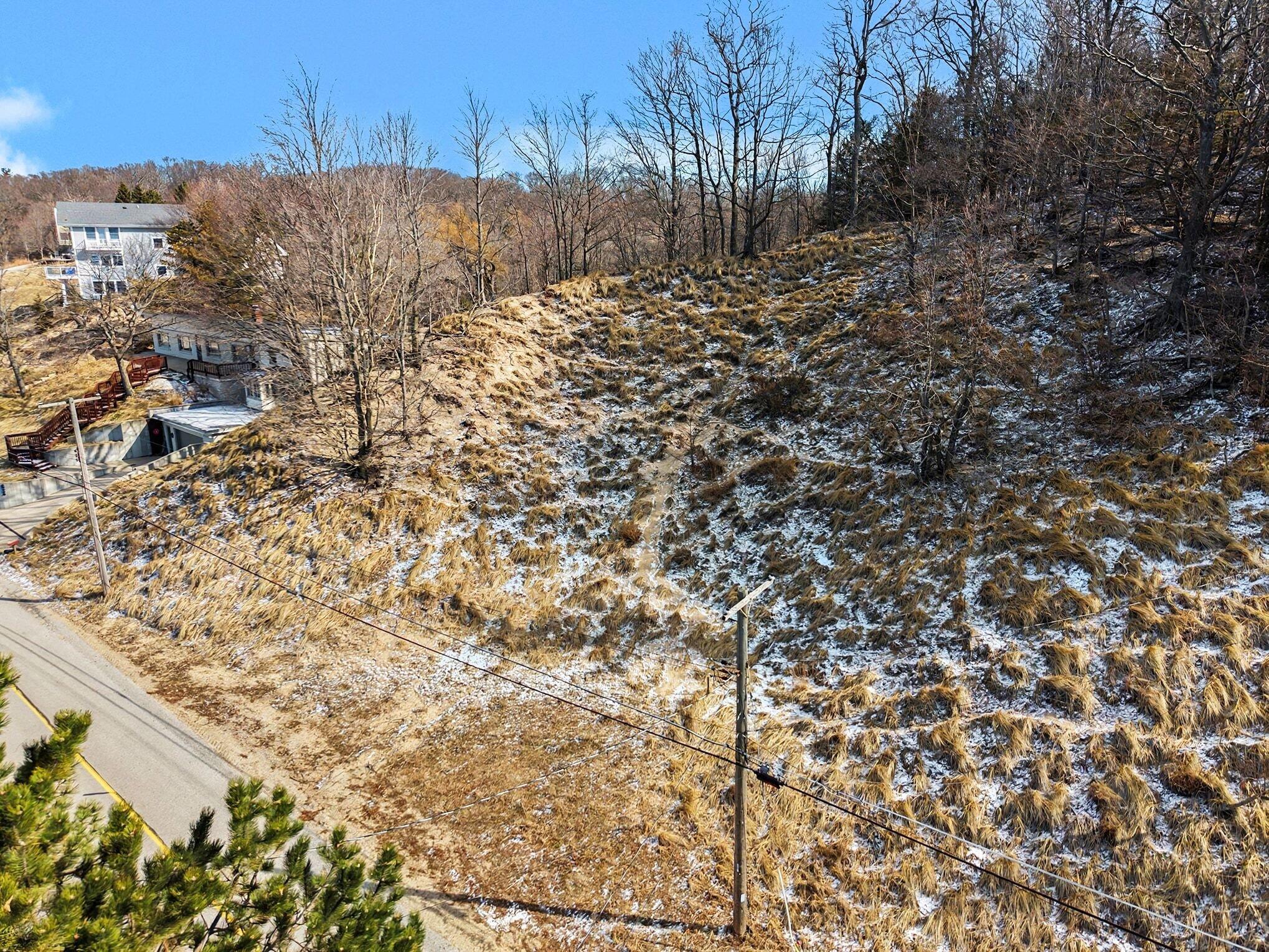 17812 North Shore Estates Road Spring Lake, MI 49456 - Photo 9 of 17 004_file_3684