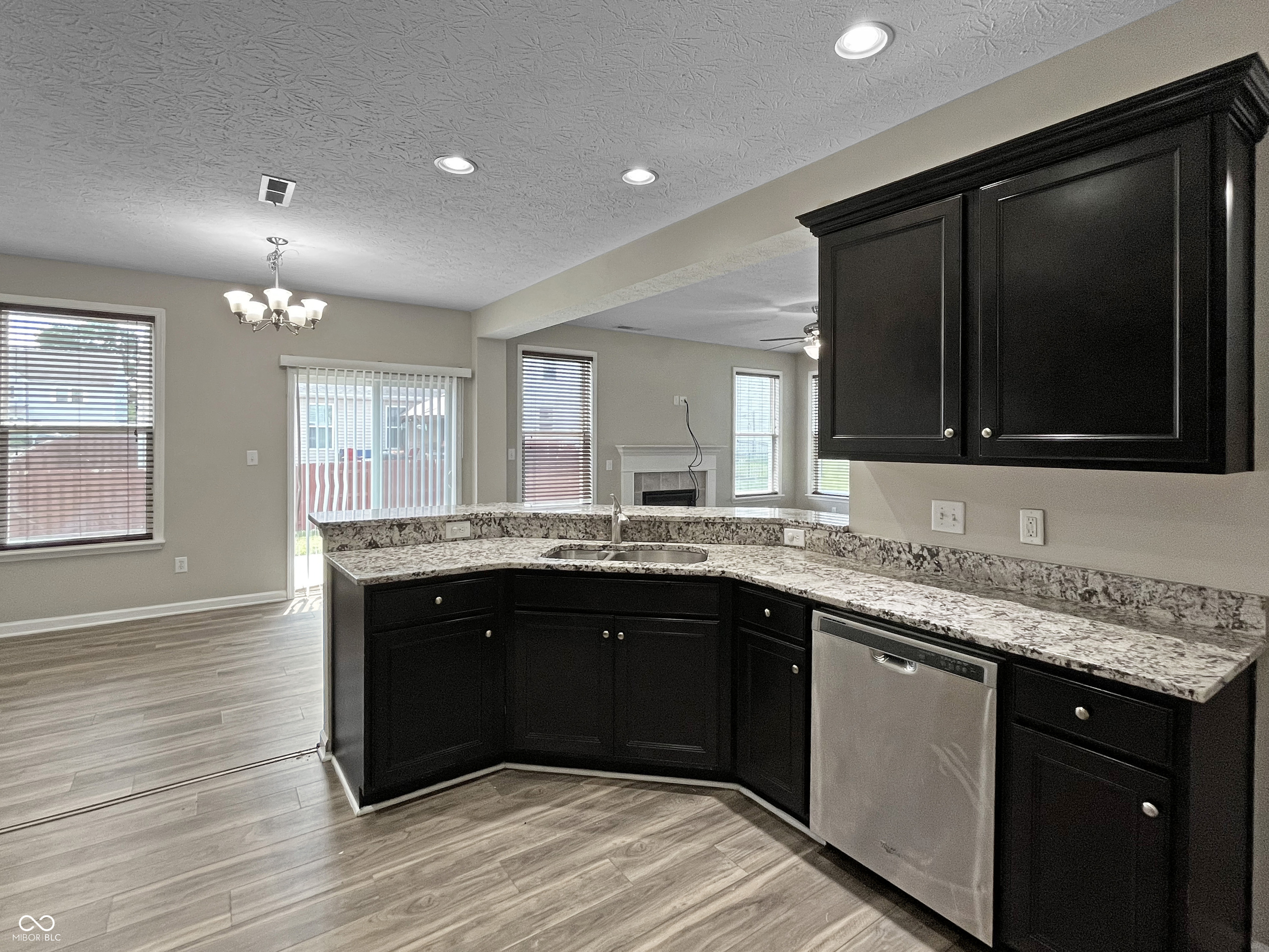 5775 Waterstone Way Whitestown, IN 46075 - Photo 4 of 14