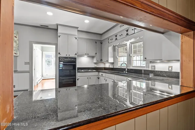 $335,000 | 401 Brentwood Drive North, Wilson, NC 27893