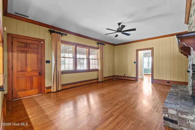 $335,000 | 401 Brentwood Drive North, Wilson, NC 27893