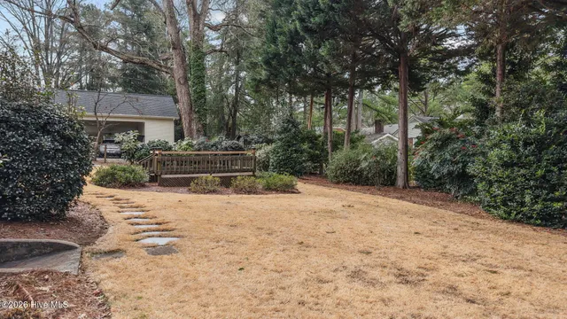 $335,000 | 401 Brentwood Drive North, Wilson, NC 27893