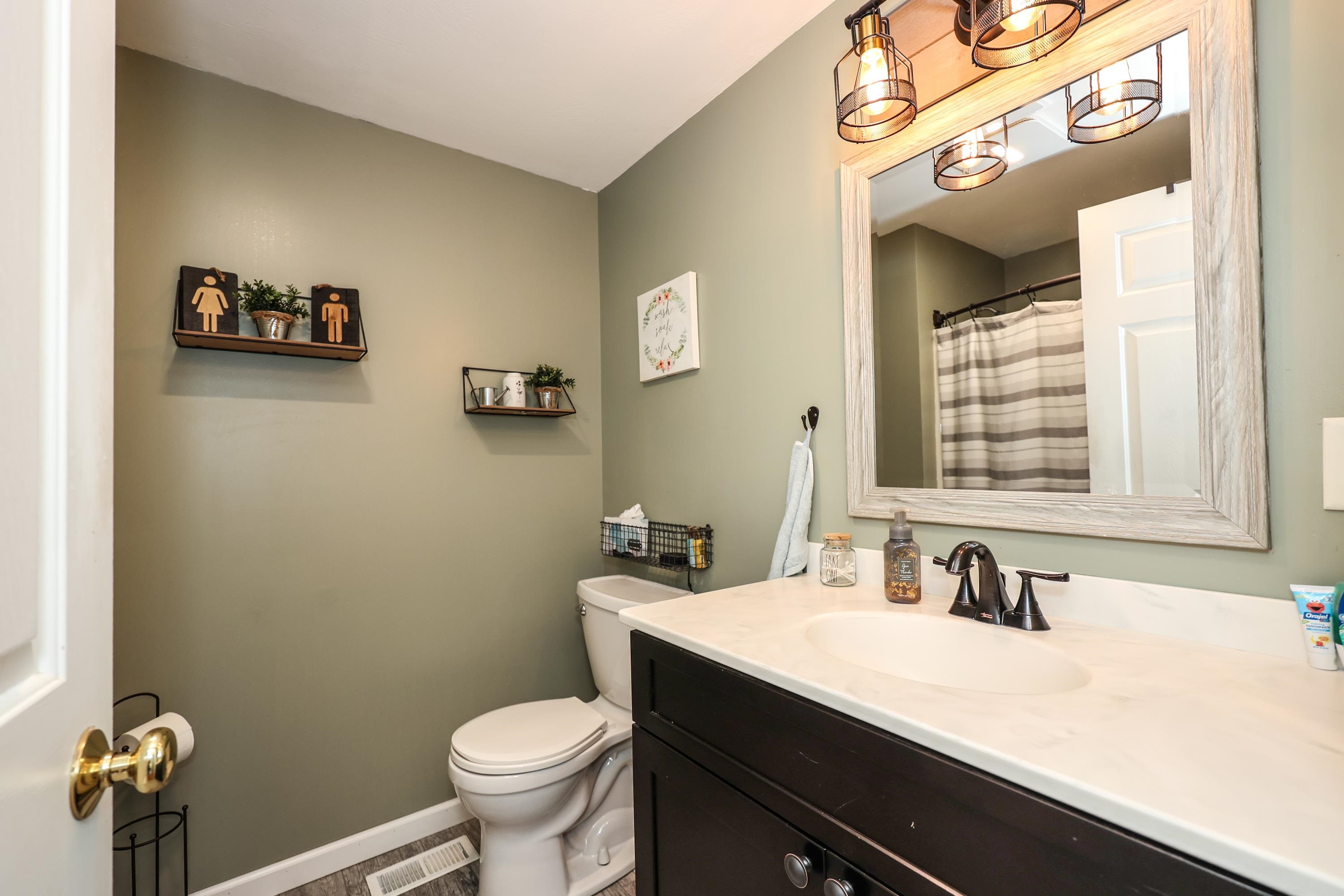 48 Ellen Brook Road Hillsborough, NH 03244 - Photo 8 of 21