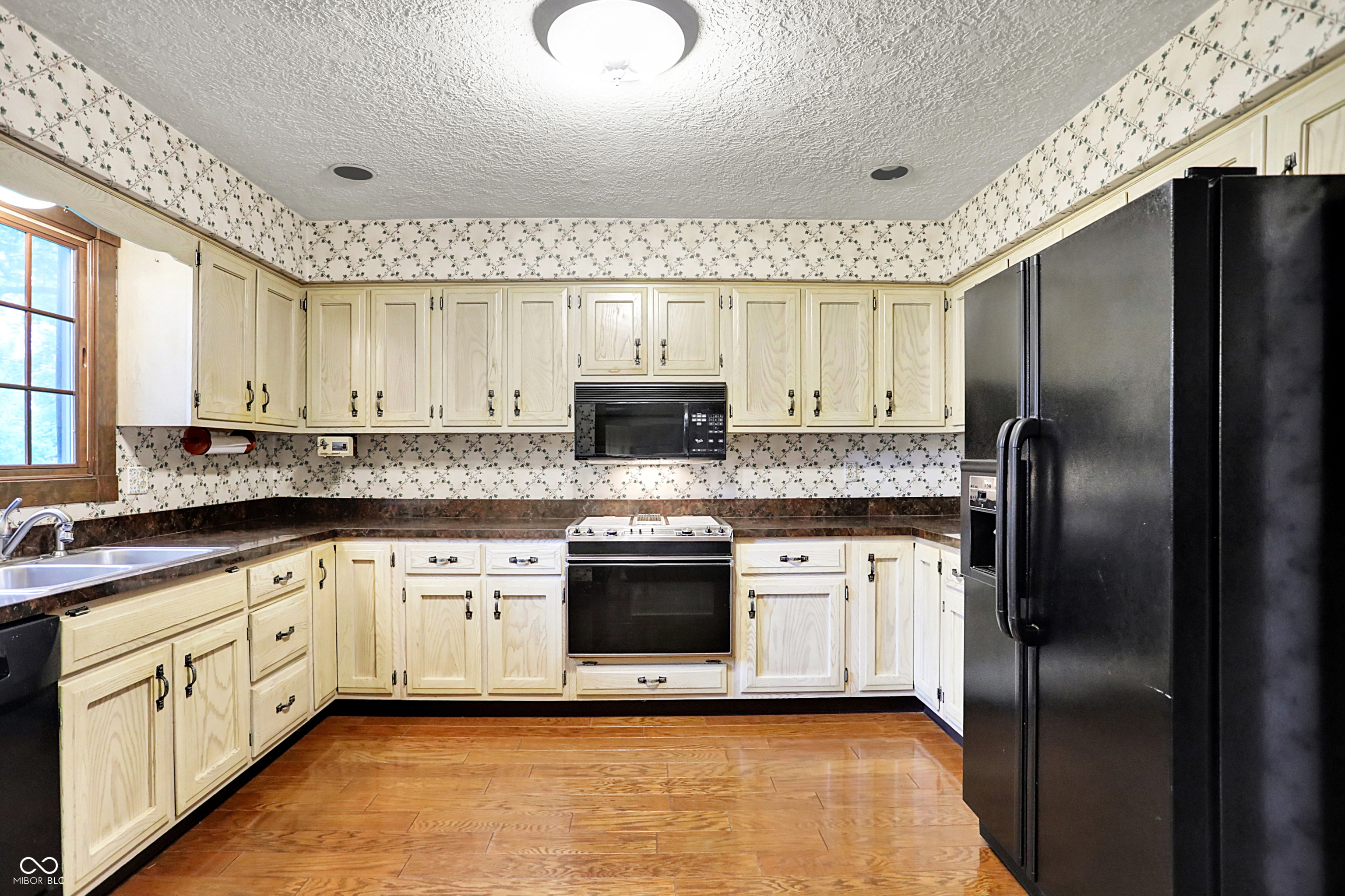 116 Bennington Road Indianapolis, IN 46227 - Photo 8 of 43