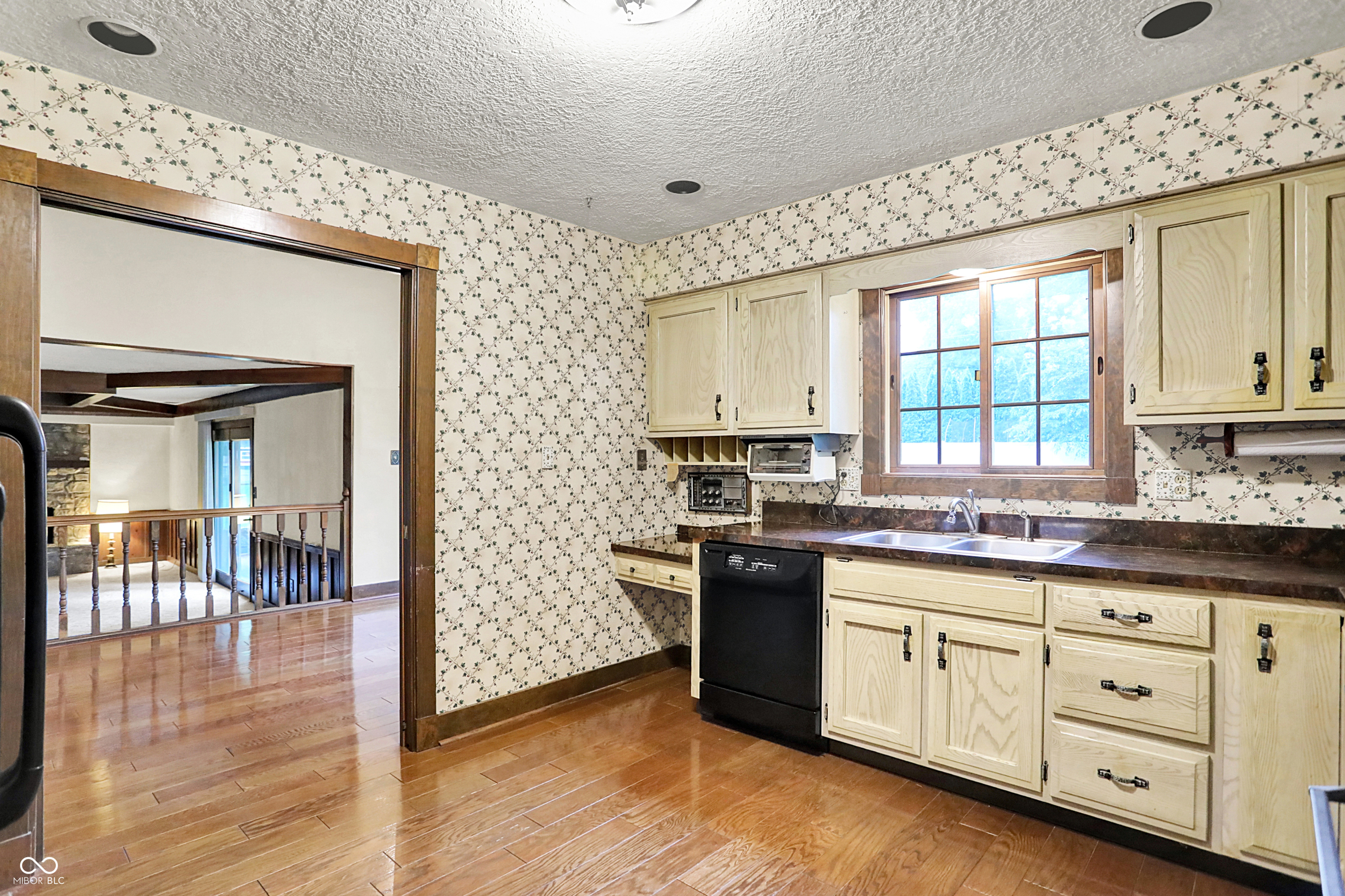 116 Bennington Road Indianapolis, IN 46227 - Photo 10 of 43