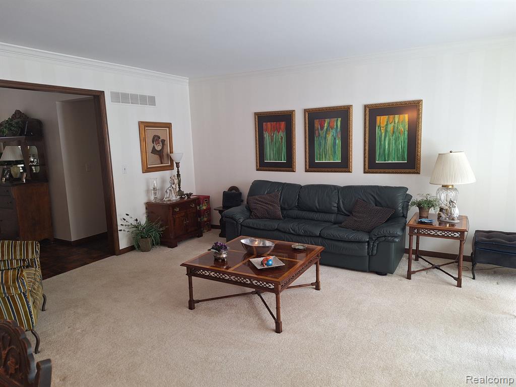 866 Timberline Drive Rochester Hills, MI 48309 - Photo 15 of 53