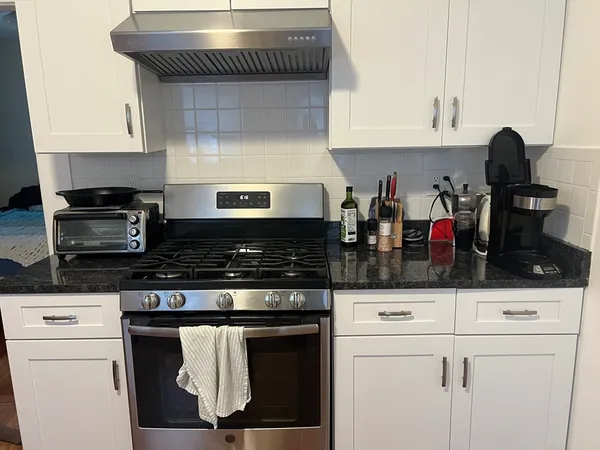 $2,700 | 186 Sheridan Avenue, Unit 1, Medford, MA 02155