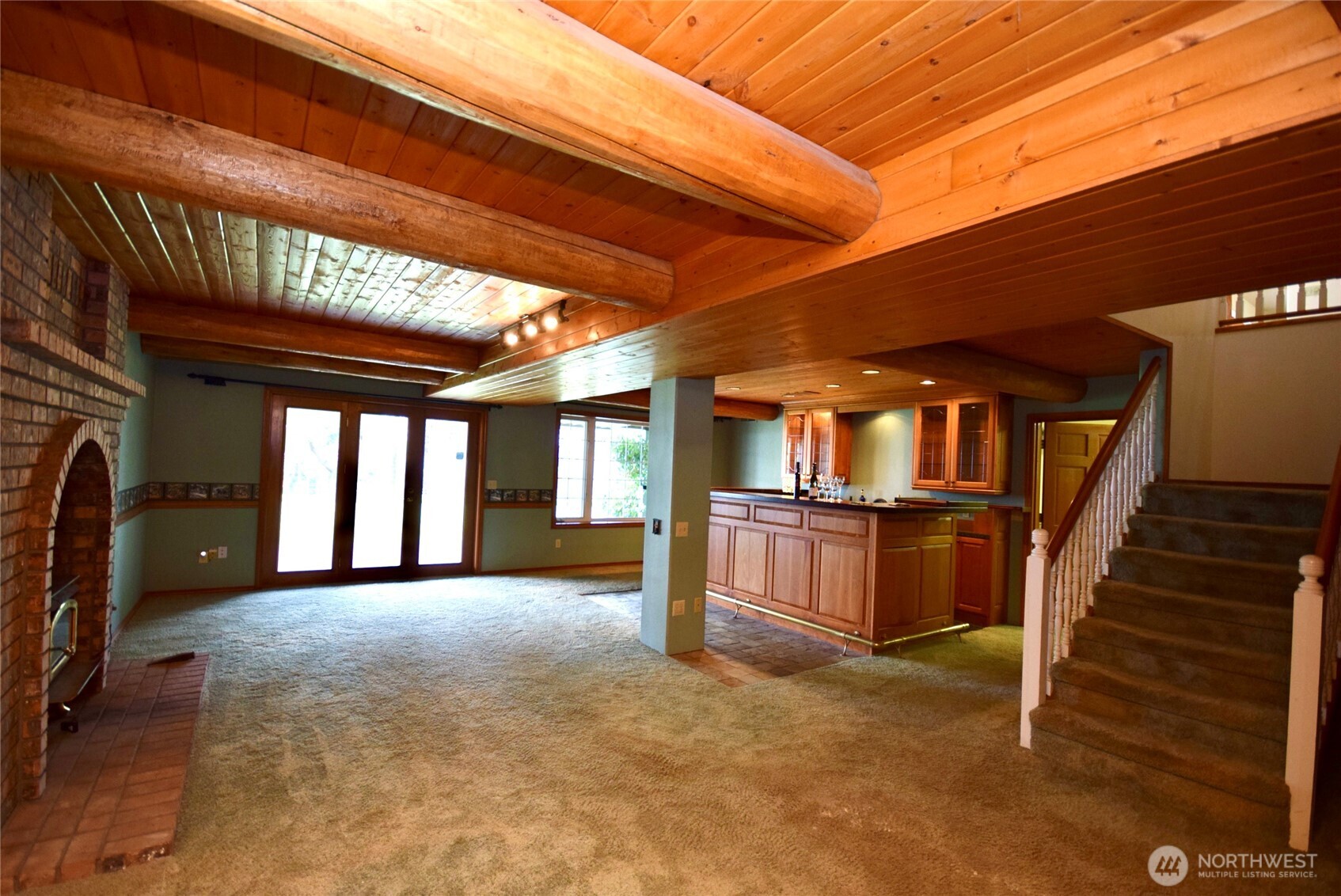 2422 West Sequim Bay Road Sequim, WA 98382 - Photo 30 of 36 a view of a hallway with stairs