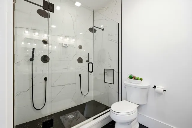 $1,599,000 | 7 Sharon Avenue, Unit 7, Newton, MA 02466