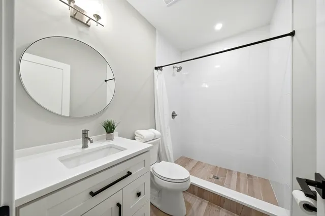 $1,599,000 | 7 Sharon Avenue, Unit 7, Newton, MA 02466